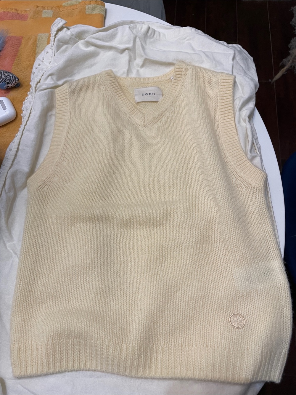 Doen Winston Vest in Gateau -NWOT - Picture 8 of 10